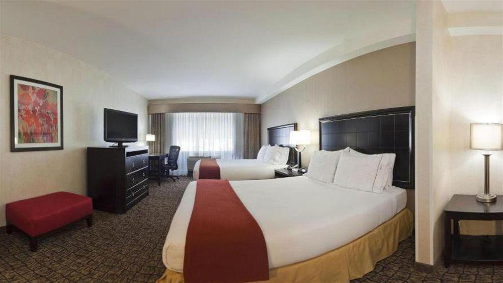 Holiday Inn Express & Suites Alexandria - Fort Belvoir By Ihg Eksteriør billede
