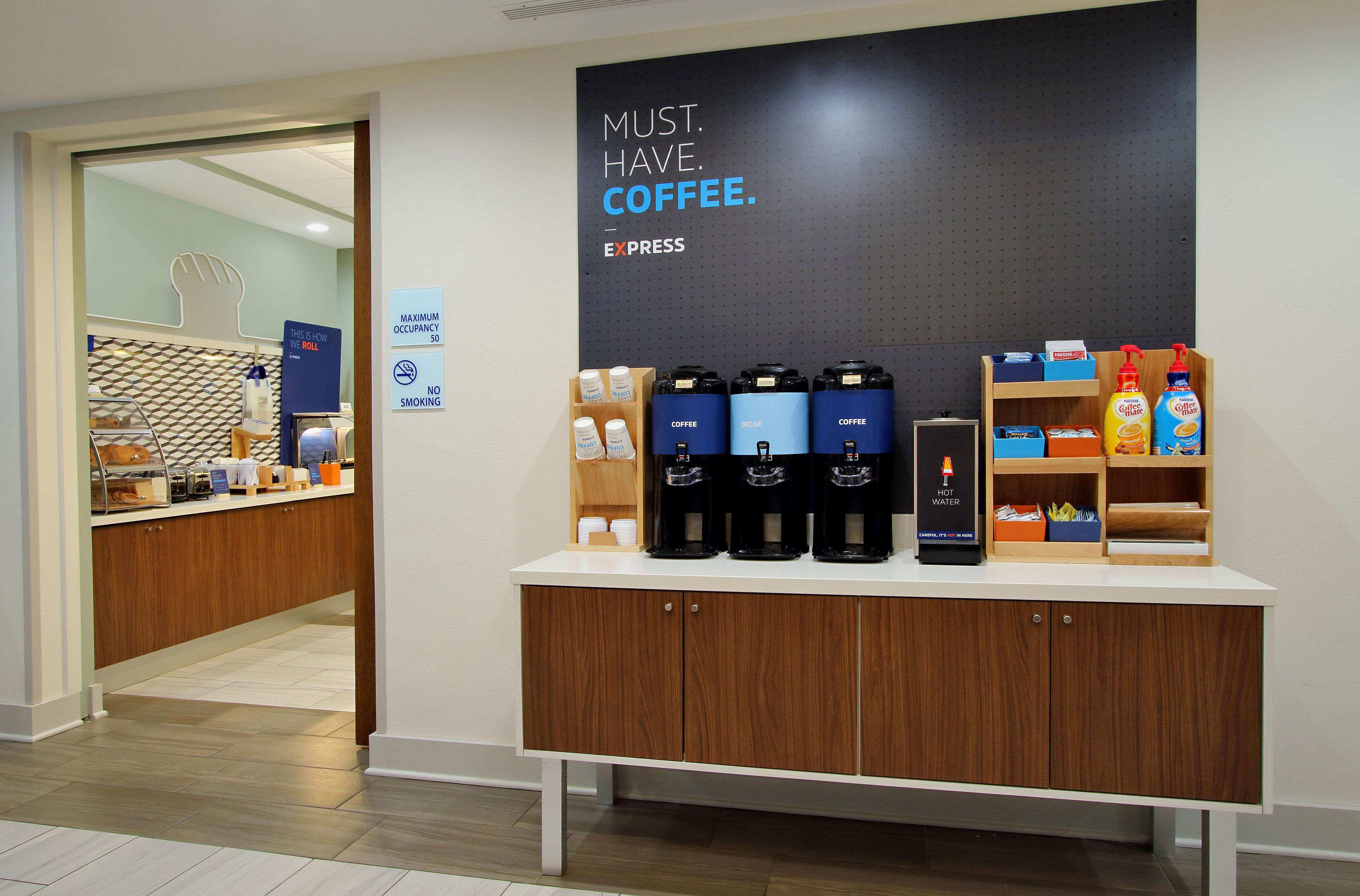 Holiday Inn Express & Suites Alexandria - Fort Belvoir By Ihg Eksteriør billede