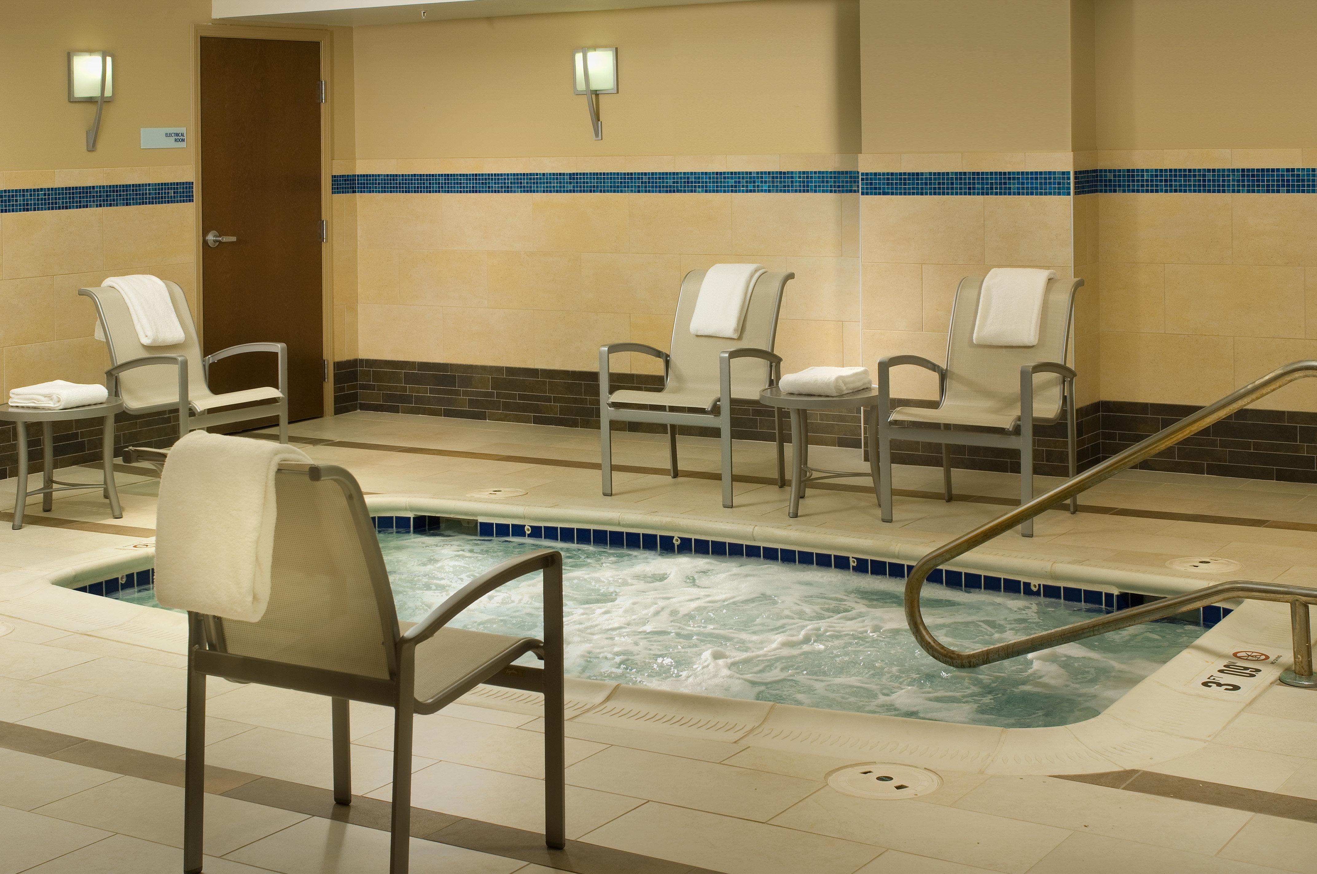 Holiday Inn Express & Suites Alexandria - Fort Belvoir By Ihg Eksteriør billede