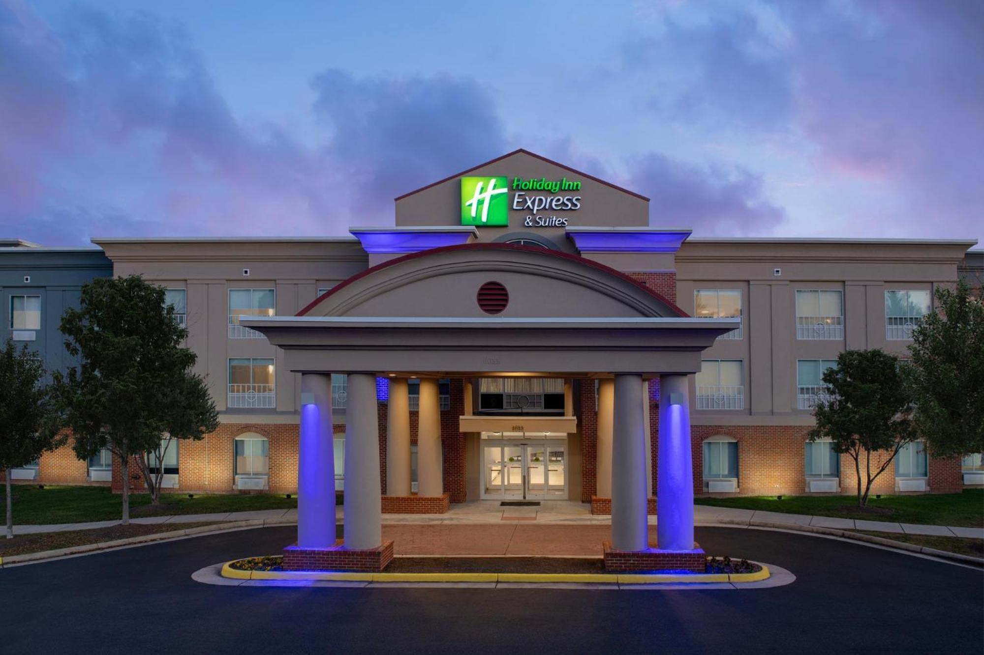 Holiday Inn Express & Suites Alexandria - Fort Belvoir By Ihg Eksteriør billede