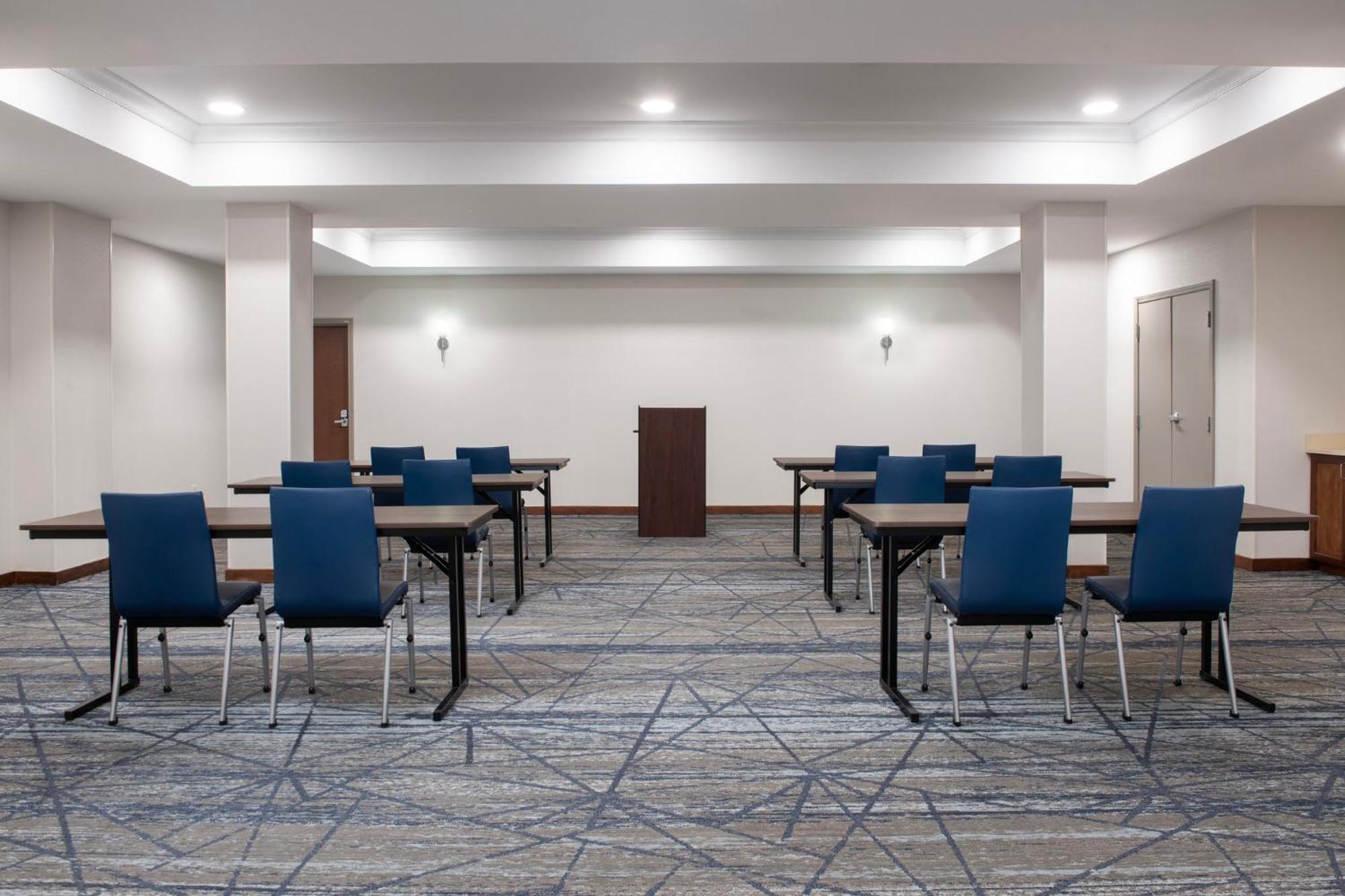 Holiday Inn Express & Suites Alexandria - Fort Belvoir By Ihg Eksteriør billede